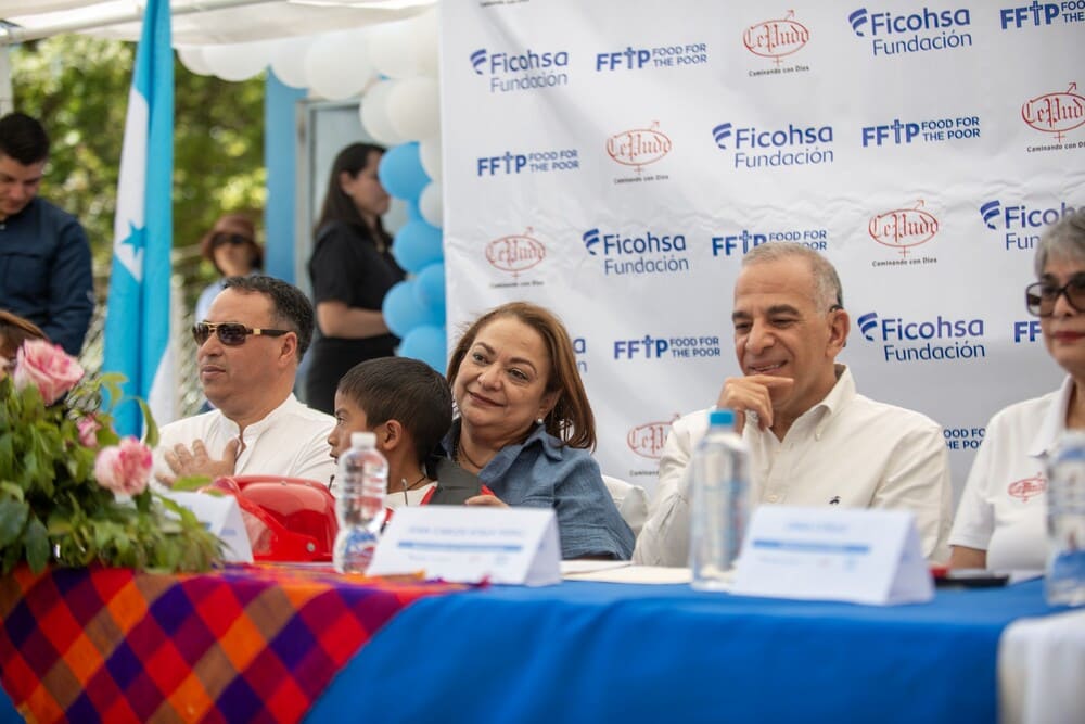 Fundación Ficohsa, CEPUDO y Food For The Poor