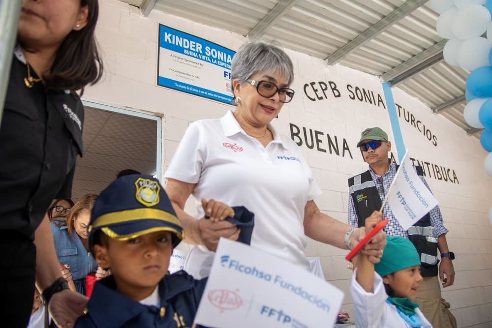 Fundación Ficohsa, CEPUDO y Food For The Poor
