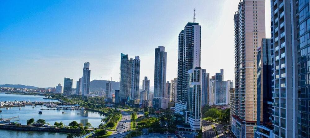 Panamá amplía su oferta de hospitales y clínicas