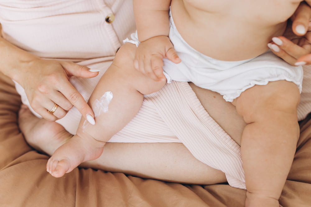 Importancia de la higiene y protección para la piel infantil