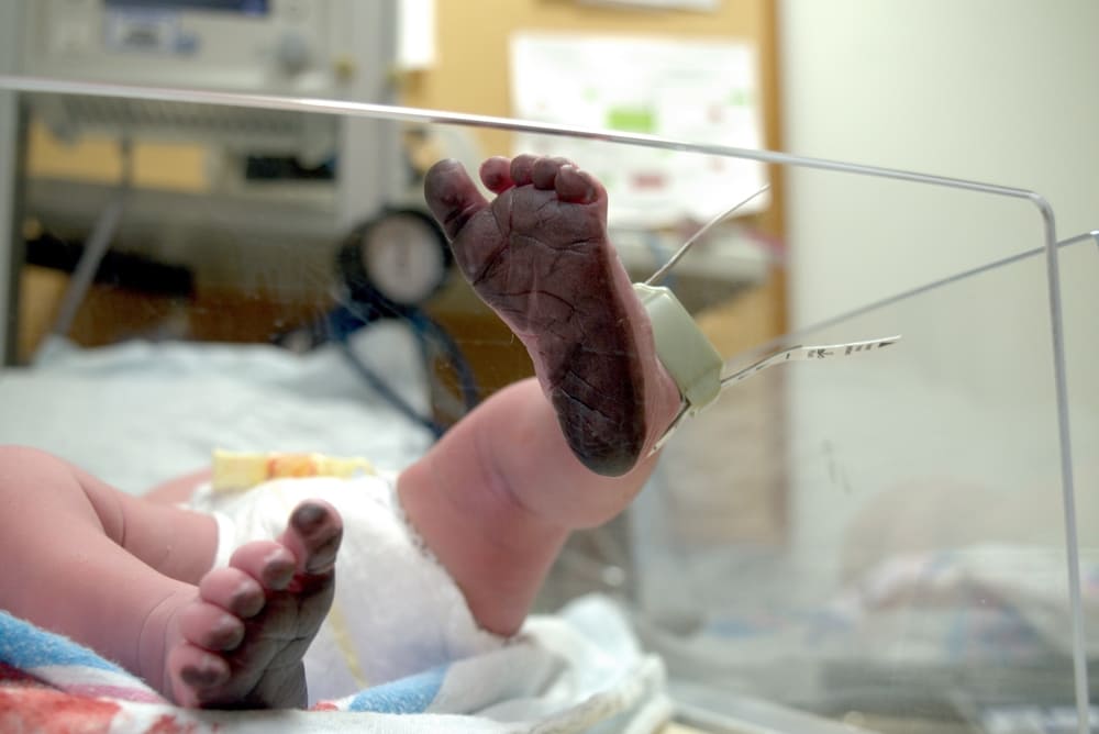 Unidad de neonatología en Ciudad de Guatemala con tecnología avanzada para el cuidado neonatal