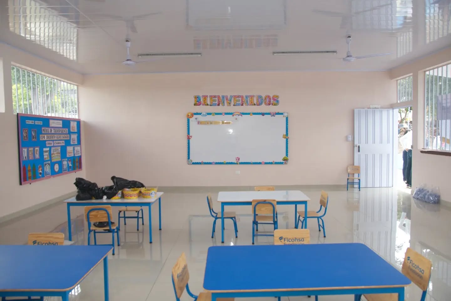 Fundación Ficohsa impulsa la educación en 150 escuelas de zonas agrícolas hondureñas
